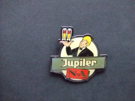 Jupiler NA Alcoholarm bier Kelner)ober met  twee glazen